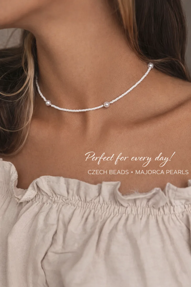 Neck choker made of beads jewelry
